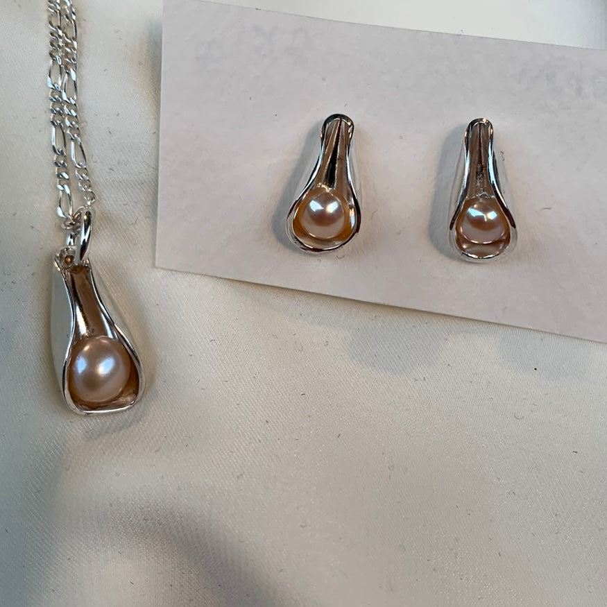 Peach Persuasion Pearl Set